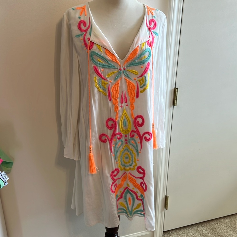 Beautiful Lilly Pulitzer dress with embroidery and tassels.